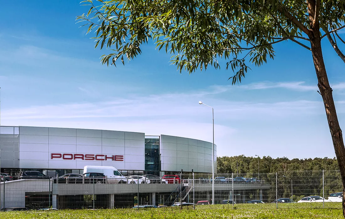 Автосалон «Порше»