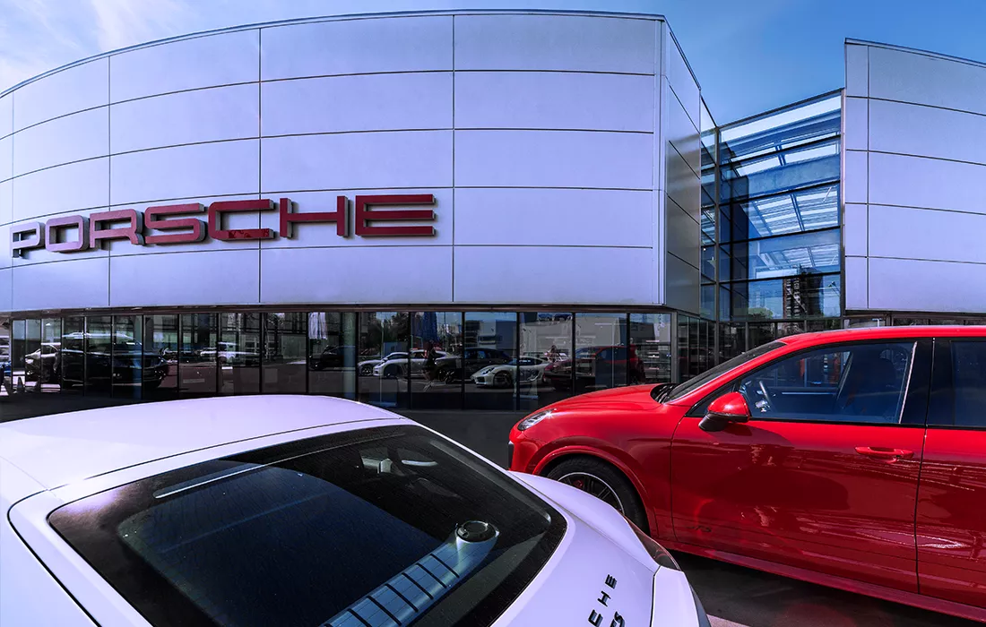 Автосалон «Порше»