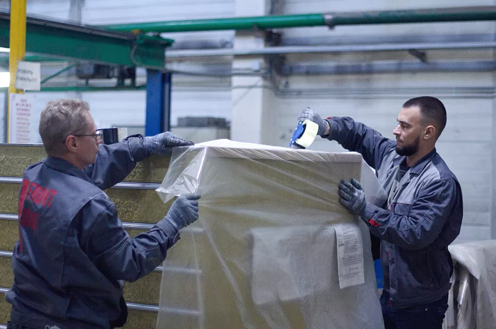 Продумаем грамотную упаковку готовой продукции, чтобы доставить ее&nbsp;на&nbsp;объект в&nbsp;целости и&nbsp;сохранности